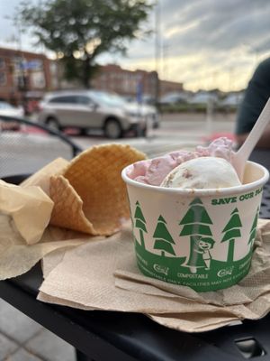 Fletcher's Ice Cream & Cafe by null