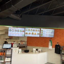 TokyRoll - Front counter
