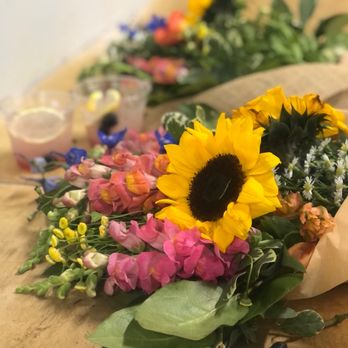 Flowers for Dreams - Florists Near Me - Detroit, Michigan Flowers for Dreams - Florists Near Me - Detroit, Michigan