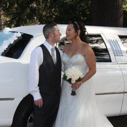 Arbutus Limousine - Another happy couple
