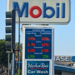 Los Altos Mobil - $6 per gal!