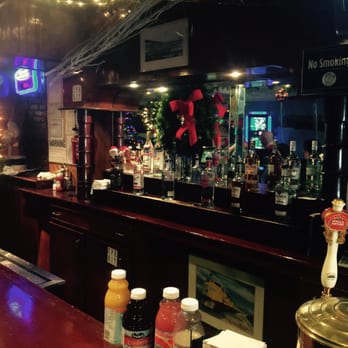 Blarney Tavern - a bar with christmas lights - Bars Near Me - Jamaica, New York