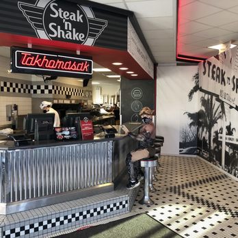 Steak ’n Shake -  a man sitting at the counter - American Near Me - Parma, Ohio