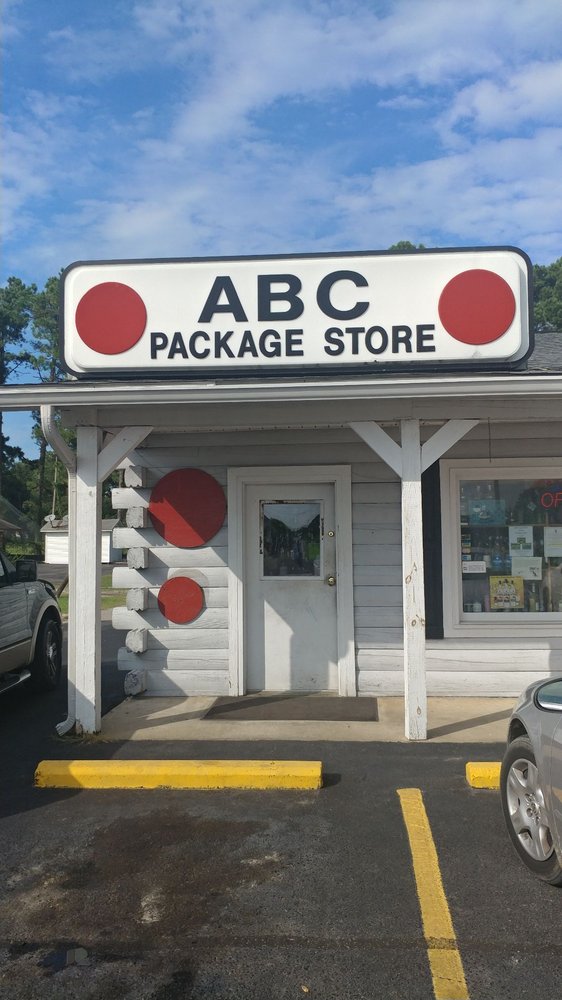 Liquor by S & G Logo