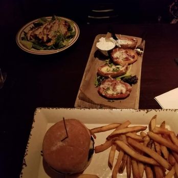 The Lansdowne Pub - View of everything w/Bacon Cheeseburger - Irish Near Me - Uncasville, Connecticut The Lansdowne Pub - View of everything w/Bacon Cheeseburger - Irish Near Me - Uncasville, Connecticut