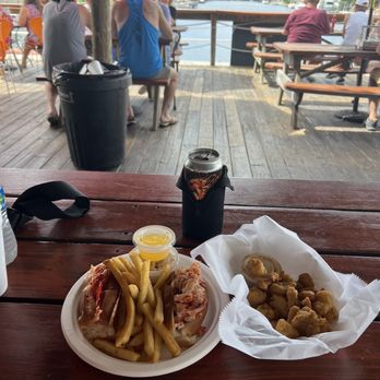 Hernando Beach Tropical Grille - Lobster rolls and grouper bites - American Near Me - Hernando Beach, Florida Hernando Beach Tropical Grille - Lobster rolls and grouper bites - American Near Me - Hernando Beach, Florida