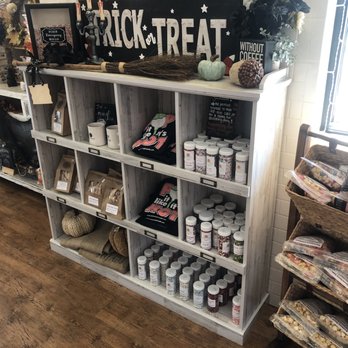 Sweet Melissa - Sprinkles and toppings so you can do it yourself - Bakeries Near Me - Middletown, Delaware