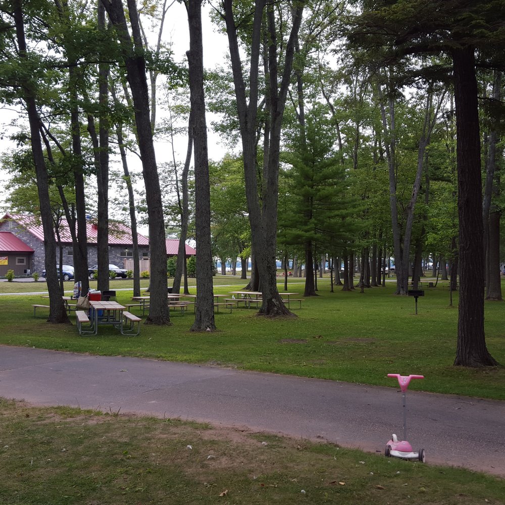 Verona Beach State Park - Lots of tables, bbq available - Parks Near Me - Verona Beach, New York Verona Beach State Park - Lots of tables, bbq available - Parks Near Me - Verona Beach, New York