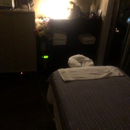 Massage table