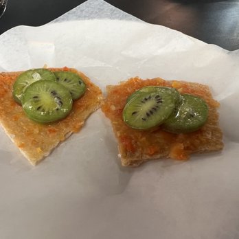 Tomo - Kiwi Berries - New American Near Me - Seattle, Washington Tomo - Kiwi Berries - New American Near Me - Seattle, Washington