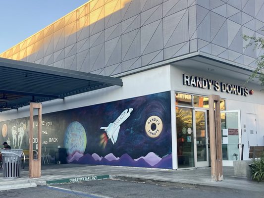 Randy's Donuts by null