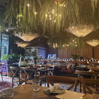 Beatnik West Town - Breakfast & Brunch Near Me - Chicago, Illinois