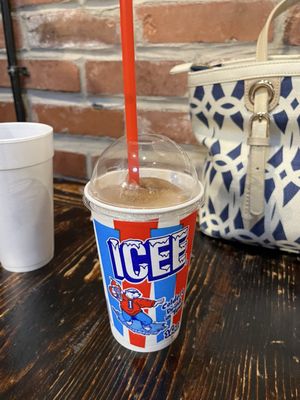 Little Matt's by null