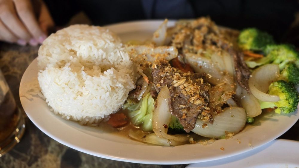 Gold Bar Thai Cuisine Logo