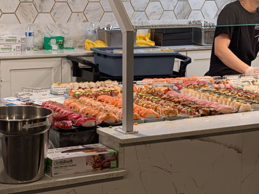 FOB Poke & Sushi Bar by null