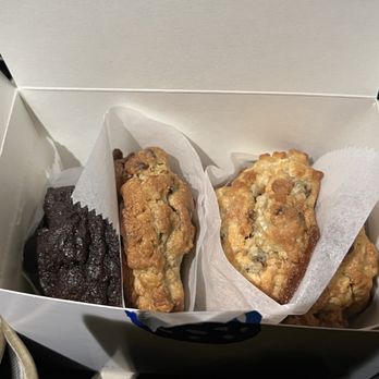 Levain Bakery - Cookies - Bakeries Near Me - Los Angeles, California Levain Bakery - Cookies - Bakeries Near Me - Los Angeles, California