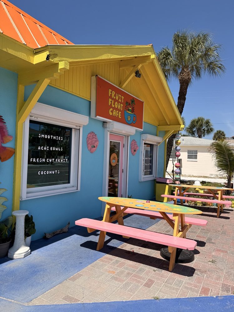Fruit Float Cafe Image