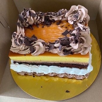 Le Paris Cake Design - a cake in a box - Bakeries Near Me - West Miami, Florida Le Paris Cake Design - a cake in a box - Bakeries Near Me - West Miami, Florida