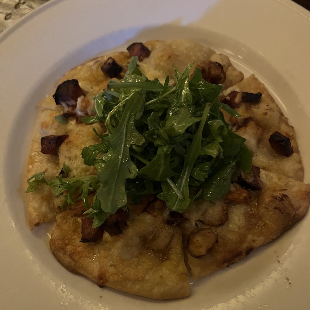 Underwood Bar and Bistro - Flat bread - Lounges Near Me - Graton, California Underwood Bar and Bistro - Flat bread - Lounges Near Me - Graton, California
