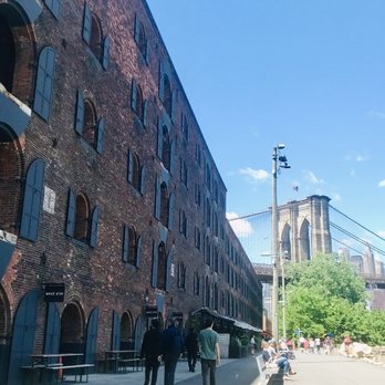 Dumbo - Landmarks & Historical Buildings Near Me Dumbo - Landmarks & Historical Buildings Near Me