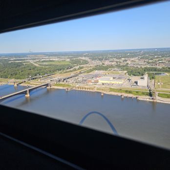 Gateway Arch - Gateway Arch - Landmarks & Historical Buildings Near Me - Saint Louis, Missouri