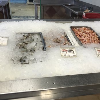 Captain Mark's Seafood - a variety of seafood on ice - Seafood Near Me - Freeport, Texas Captain Mark's Seafood - a variety of seafood on ice - Seafood Near Me - Freeport, Texas
