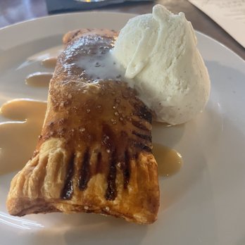 CAYA Restaurant - Maple apple hand pie - Breakfast & Brunch Near Me - Goleta, California