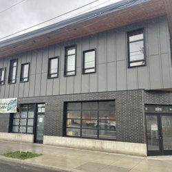 Floyd's Fine Cannabis - Brand New Floyd's on Division in SE!