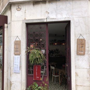 Café Aberto - Outside - Cafes Near Me - Lisbon, 11 Café Aberto - Outside - Cafes Near Me - Lisbon, 11