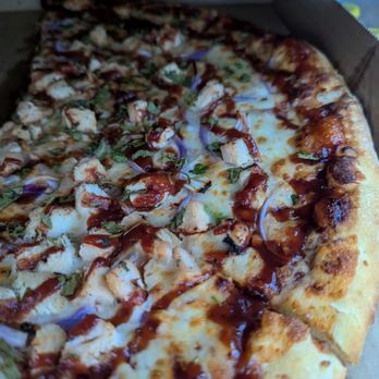 Vinny's Pizza - BBQ Chicken Pizza - Pizza Near Me - El Segundo, California
