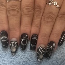 Idol Nails