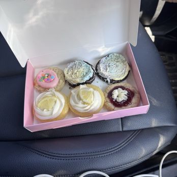Crumbl - Rochester - Mini 6-Pack - Bakeries Near Me - Rochester, New Hampshire