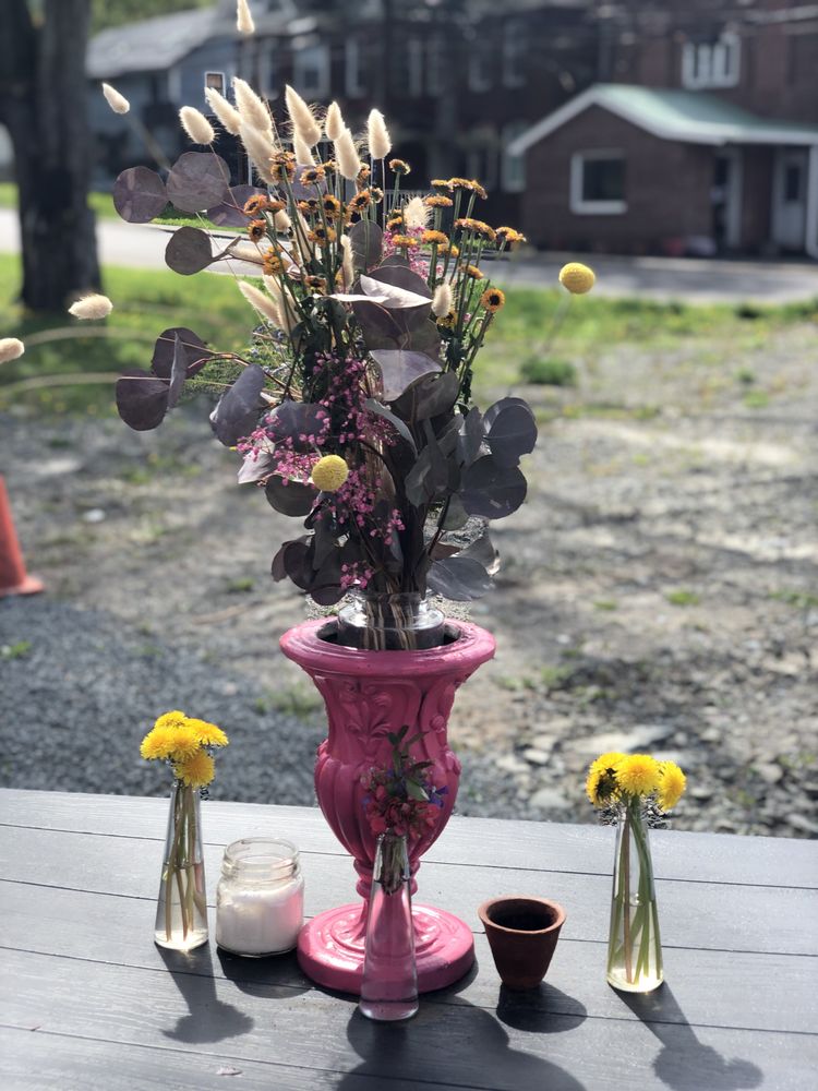 LOLLIPOP CAFE Updated October 2024 57 East Main St, Hancock, New