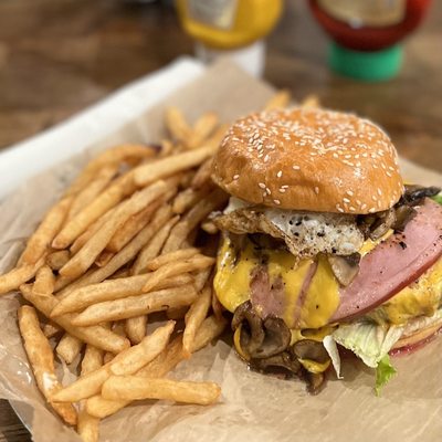 Goog's Pub & Grub by null