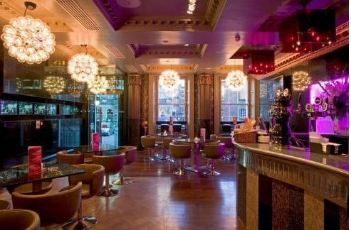 Le Monde Hotel by null