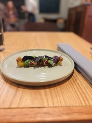 Maude & the Bear by null