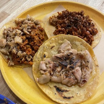 Taqueria Ramirez - Campechano (left), tripa (bottom), longaniza (right) - Mexican Near Me - Brooklyn, New York