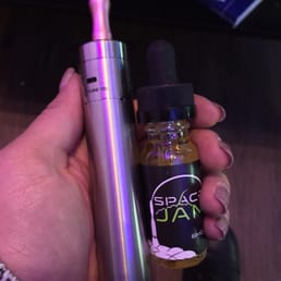 Picked up on Astro from Space Jam and a pink drip tip as a temporary tip for my praxis and plume veil set up