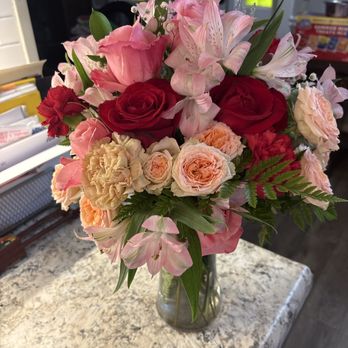 Sandy's Flowers - On day 1 4 flowers were already dead! - Florists Near Me - Homer, Louisiana Sandy's Flowers - On day 1 4 flowers were already dead! - Florists Near Me - Homer, Louisiana