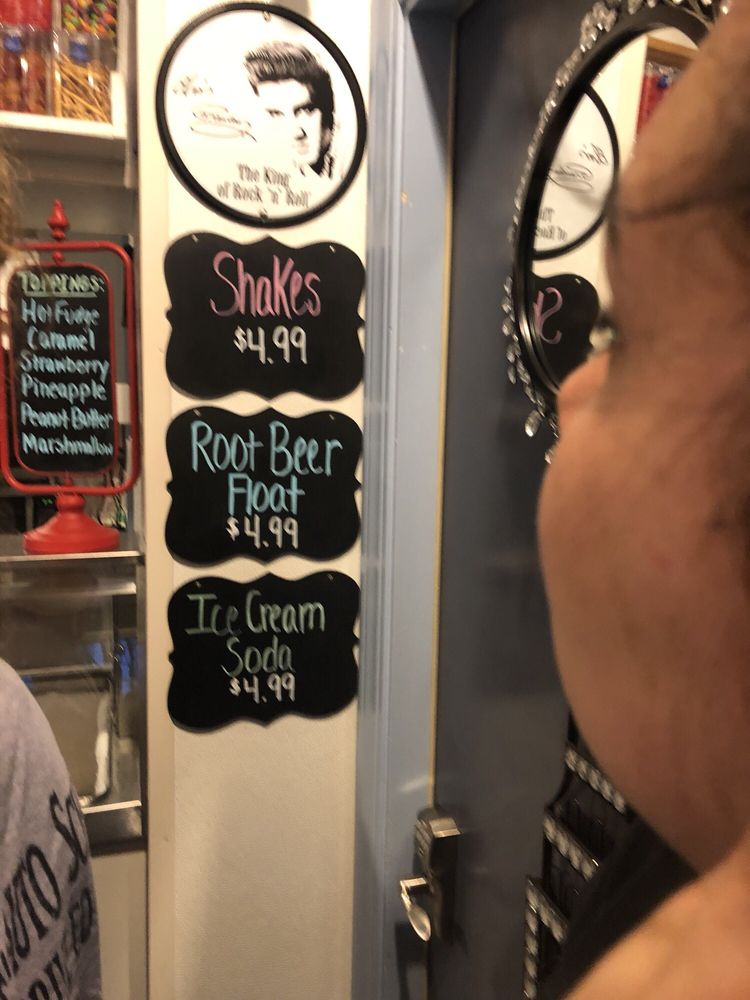 SCOOPS 35 Photos & 32 Reviews 265 Putnam Pike, Smithfield, RI Yelp