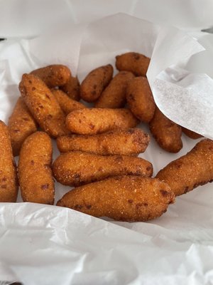 Zeke's Fish n Chips by null