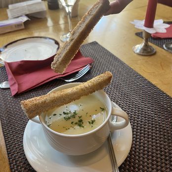 Posthotel Rössli - Potato soup - Restaurants Near Me - Gstaad, BE
