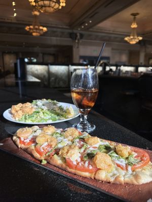 Safari Room Fresh Grill and Bar by null