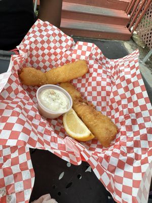 Bayside Saloon & Grill by null