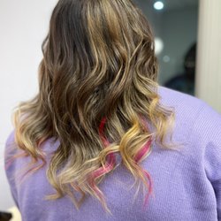 Hand tied weft extensions