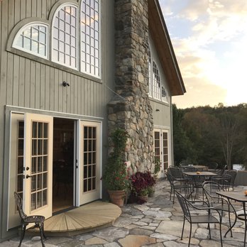 Heartstone Winery - Beautiful building, outside and in. - Wineries Near Me - Columbia, Connecticut