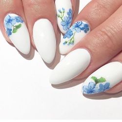 Everlasting nail spa