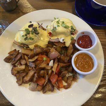 Cecilia - Eggs Benedict - Breakfast & Brunch Near Me - Vancouver, Washington Cecilia - Eggs Benedict - Breakfast & Brunch Near Me - Vancouver, Washington