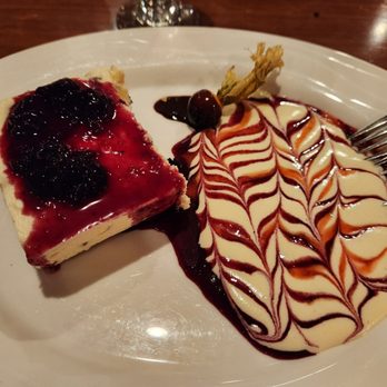 La Tavola - Italian Near Me - Baltimore, Maryland
