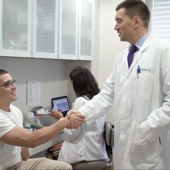 MD Laser NYC - Dr. Hadjiev meeting with one of our current clients. - Medical Spas Near Me - New York, New York MD Laser NYC - Dr. Hadjiev meeting with one of our current clients. - Medical Spas Near Me - New York, New York